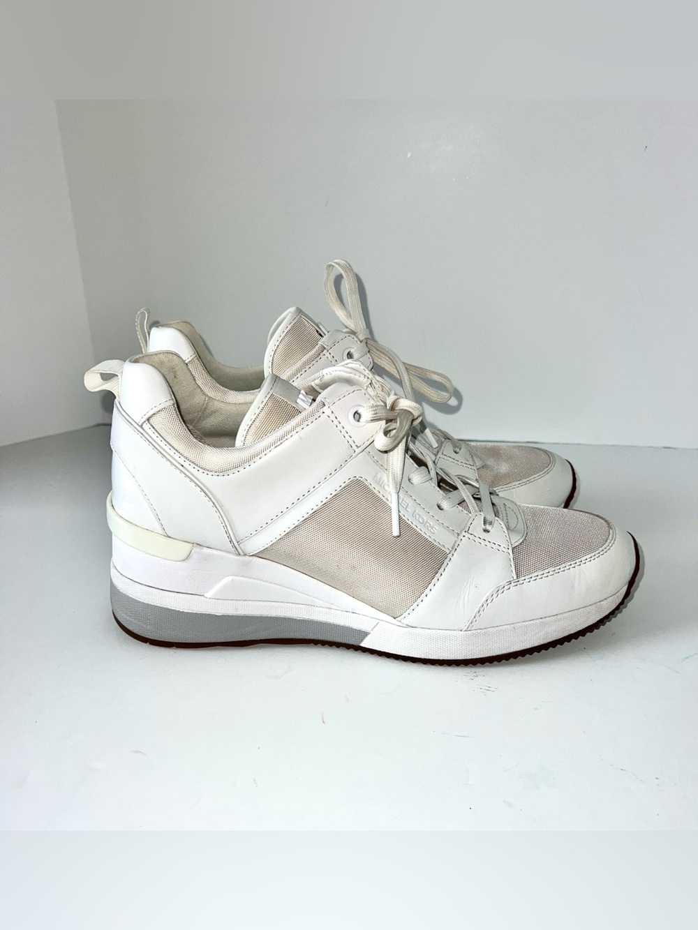 Michael KORS " GEORGIE" White Leather Tan Mesh Wedge Sneakers Woman’s size 9.5M